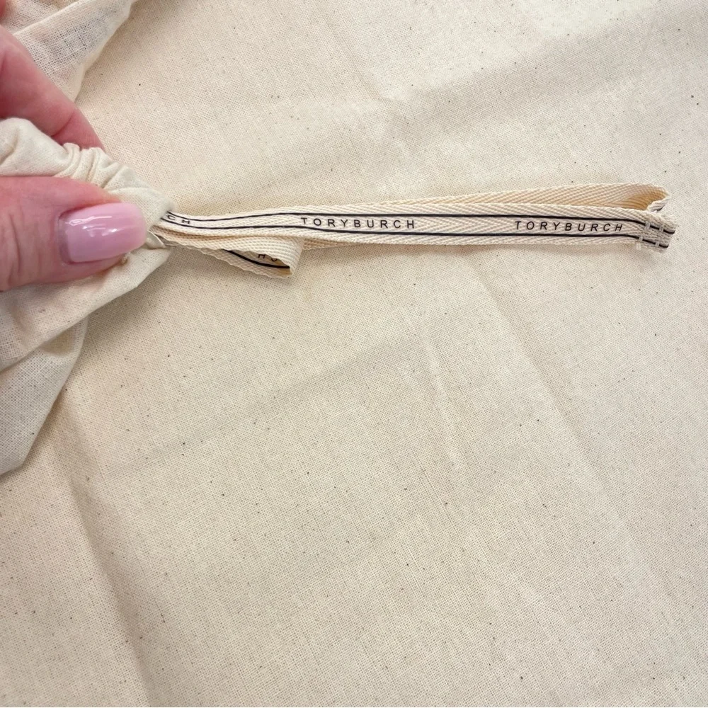 Tory Burch Jumbo Dust Bag Ivory